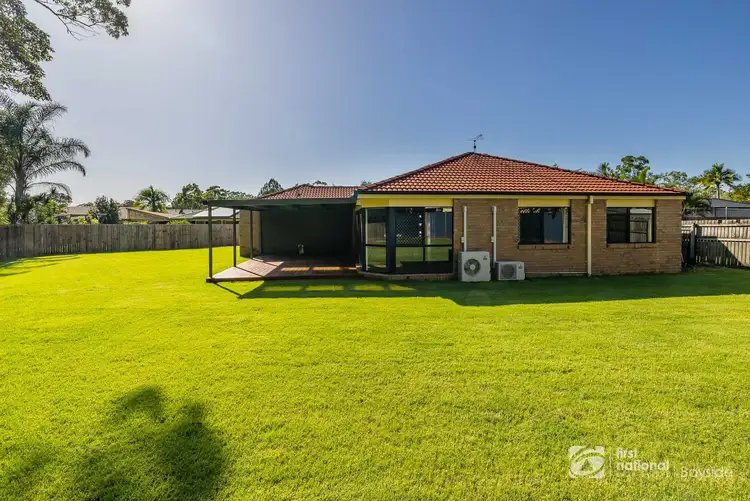 5 Buggy Place, Redland Bay QLD 4165