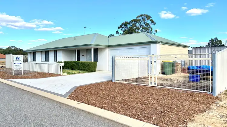 5 Wood Avenue, Waroona WA 6215