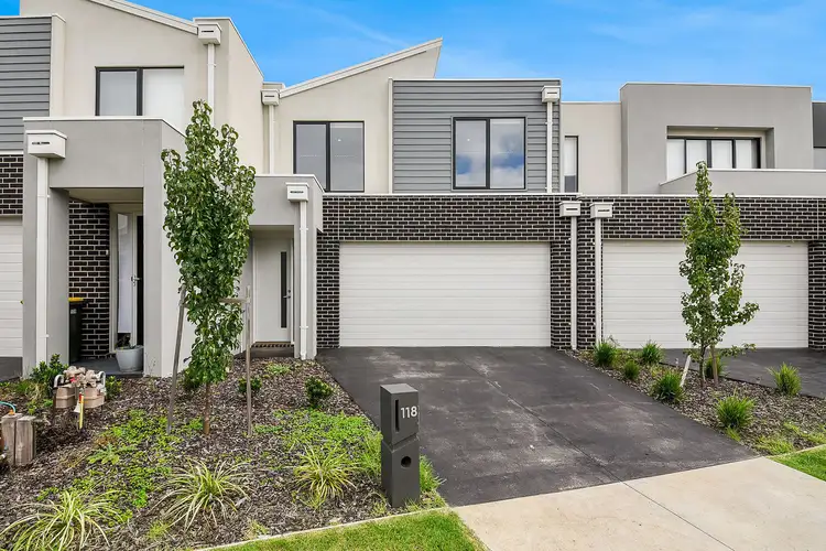 Main view of Homely townhouse listing, 118 Willow Glen Boulevard, Cranbourne VIC 3977