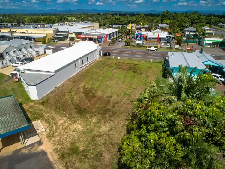 2/17 Ernest, Innisfail QLD 4860
