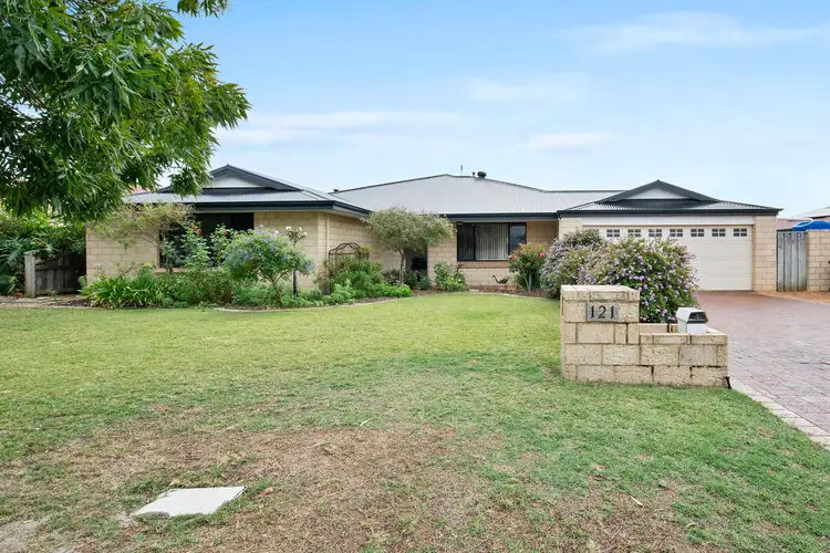 121 Midsummer Circle, Pinjarra WA 6208
