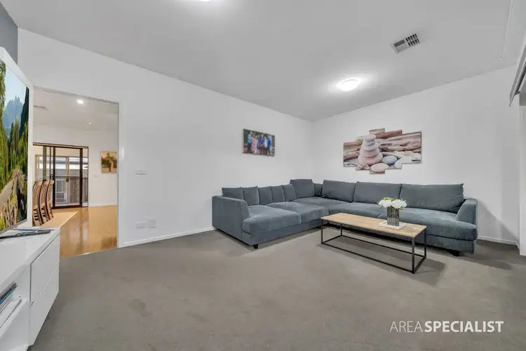 Fifth view of Homely house listing, 18 John Russell Road, Cranbourne West VIC 3977