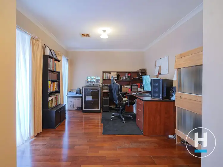 Fifth view of Homely house listing, 6 Garfield Way, Craigieburn VIC 3064