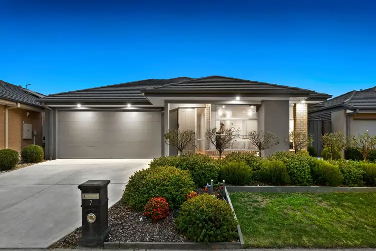 7 Wilmington Avenue, Cranbourne West VIC 3977
