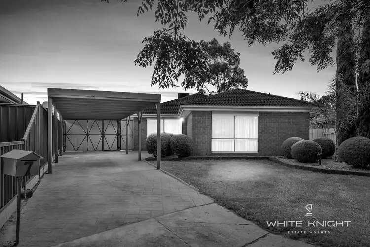 7 Carmel Court, Sydenham VIC 3037