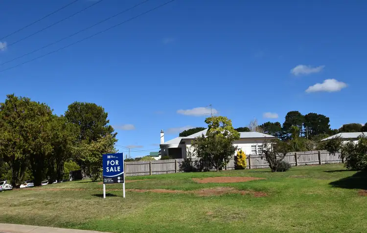 1 Worth Street, Yass NSW 2582
