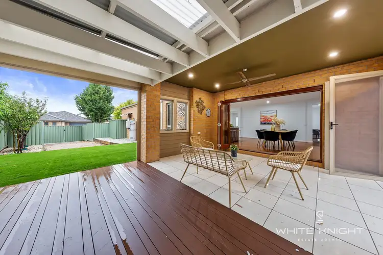 Fourth view of Homely house listing, 4 Lambertia Loop, Caroline Springs VIC 3023