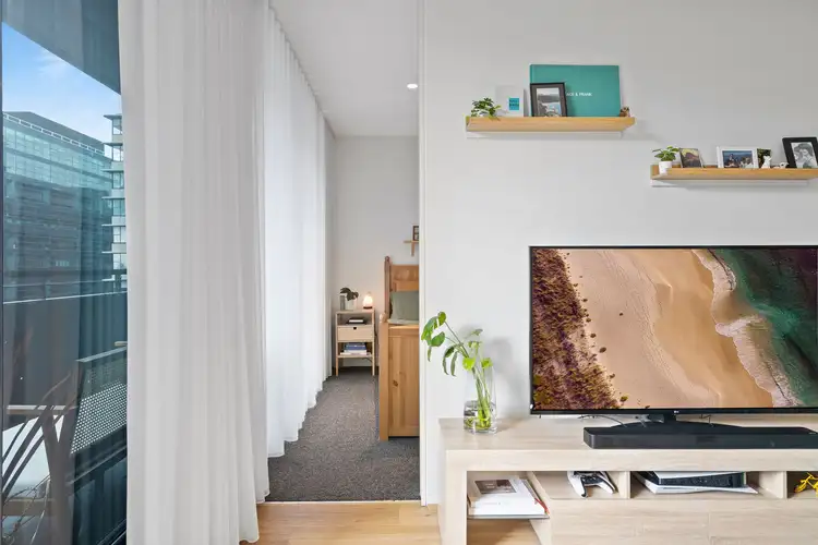 Fourth view of Homely apartment listing, 618/74 Queens Road, Melbourne VIC 3004