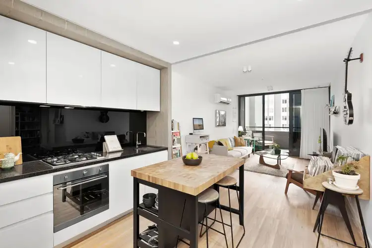 Sixth view of Homely apartment listing, 618/74 Queens Road, Melbourne VIC 3004