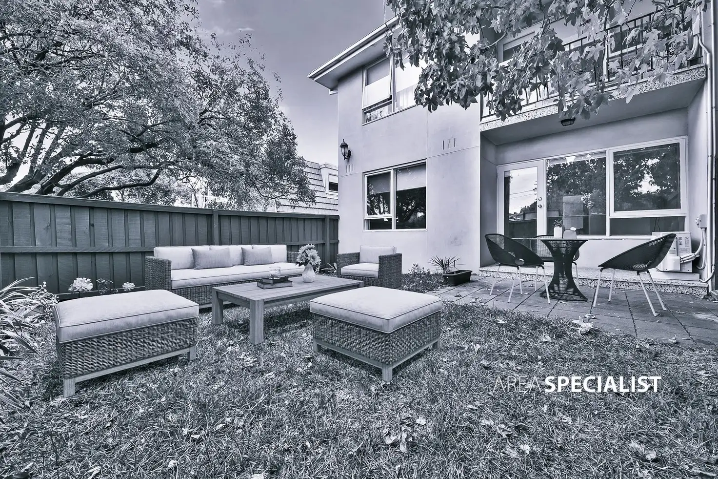 Main view of Homely unit listing, 1/30 Nepean Avenue, Hampton East VIC 3188