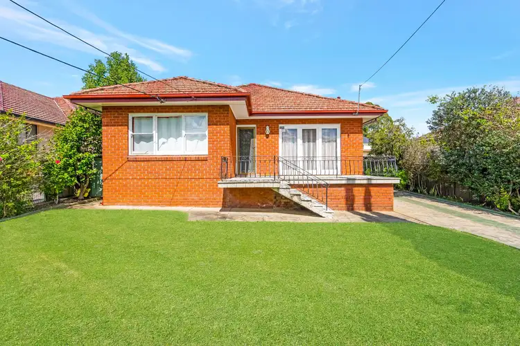 165 Smart Street, Fairfield Heights NSW 2165