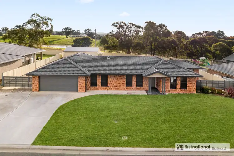 27 Henning Crescent, Wallerawang NSW 2845