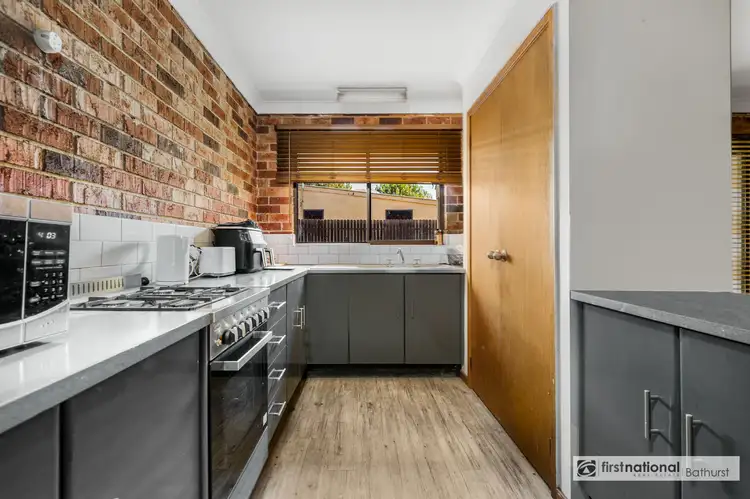 2/41 Lambert Street, Bathurst NSW 2795