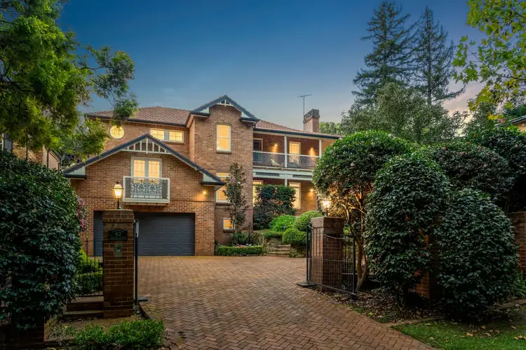 82 Burns Road, Wahroonga NSW 2076