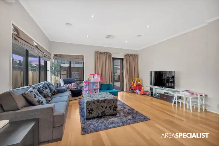 Fifth view of Homely house listing, 3 Hurlingham Place, Caroline Springs VIC 3023