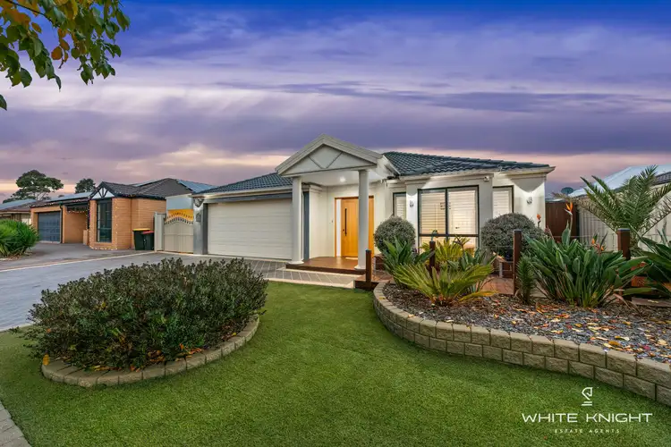 Sixth view of Homely house listing, 5 Nullarbor Place, Caroline Springs VIC 3023