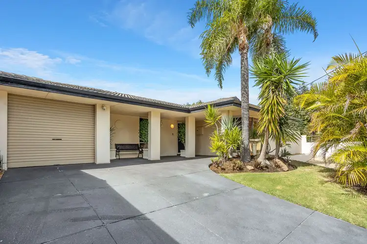 4 Bruce Street, Hillarys WA 6025