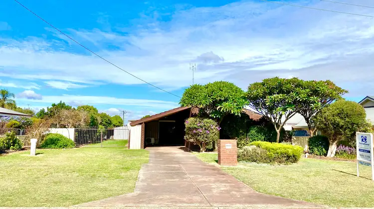 39 Elliott Street, Waroona WA 6215