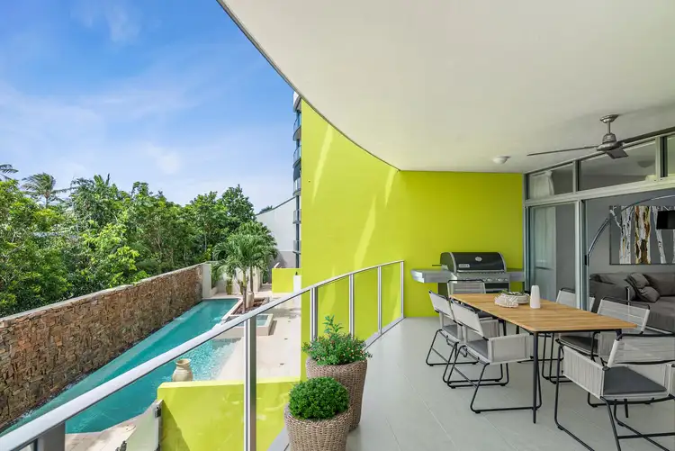 202/174-180 Grafton Street, Cairns City QLD 4870