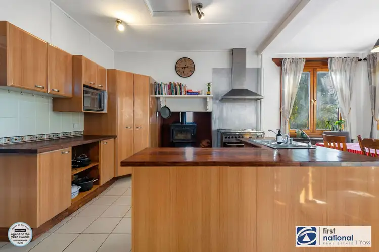 10 Charles Street, Kangiara NSW 2582