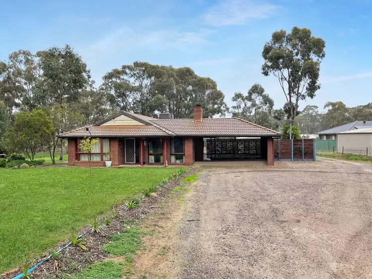 6 Nation Court, Ascot VIC 3551