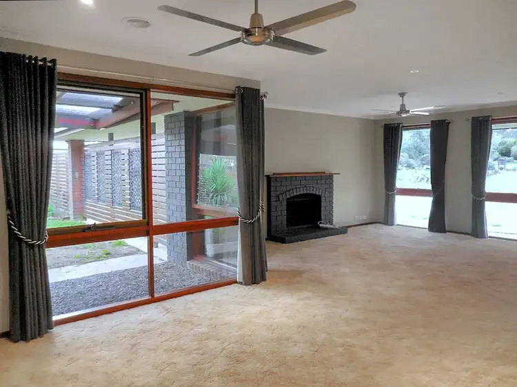 Third view of Homely house listing, 6 Nation Court, Ascot VIC 3551
