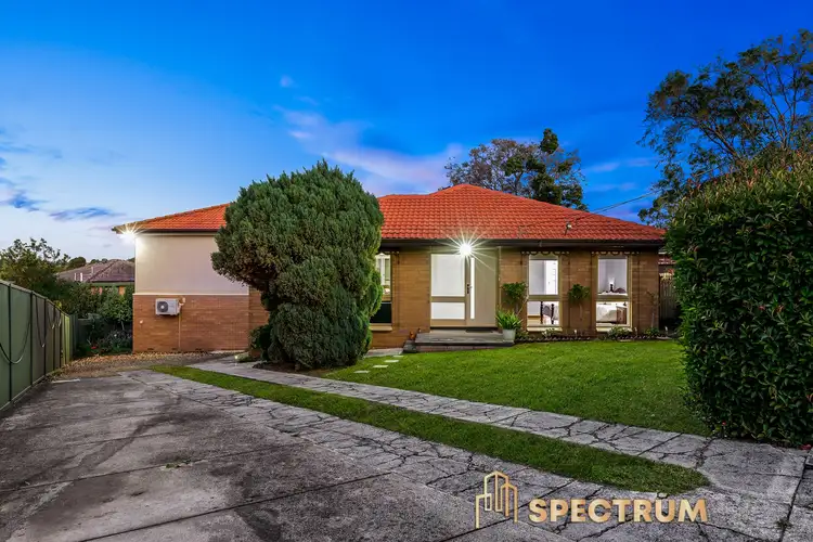 8 Warwick Court, Dandenong North VIC 3175
