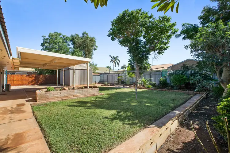 25 Leonard Way