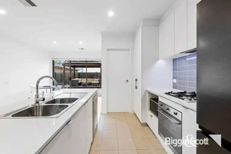 Fifth view of Homely townhouse listing, 5 Grove Way, Wantirna South VIC 3152