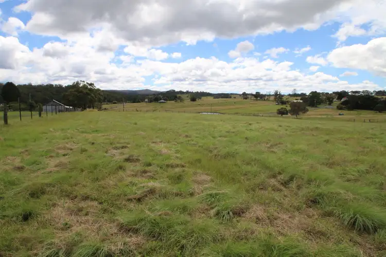 8 Sommerlads Road, Tenterfield NSW 2372