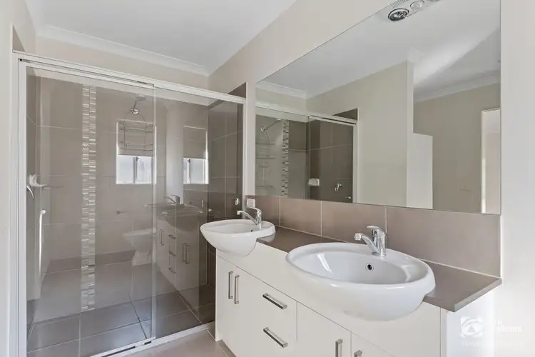 Sixth view of Homely house listing, 4 Flemington Place, Ascot VIC 3551