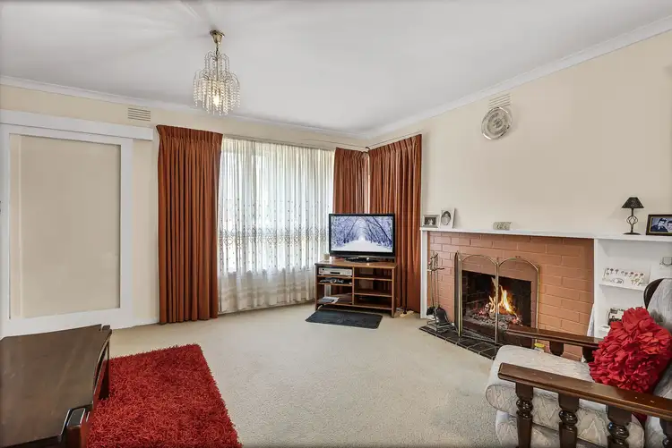 Fifth view of Homely house listing, 8 Bambra Court, Mount Waverley VIC 3149