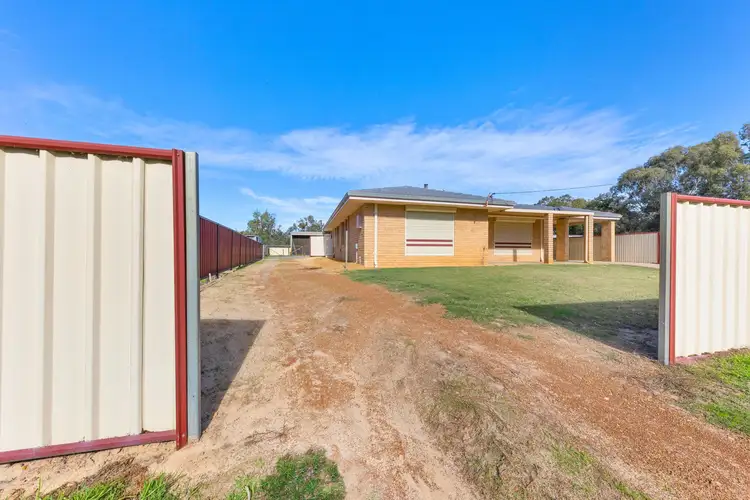 10 Racecourse Road, Pinjarra WA 6208