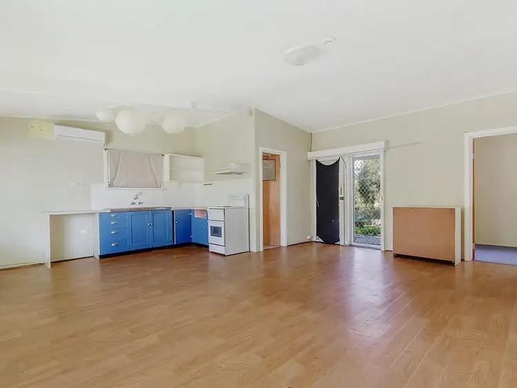 Third view of Homely house listing, 10 Treasure Road, Singleton WA 6175