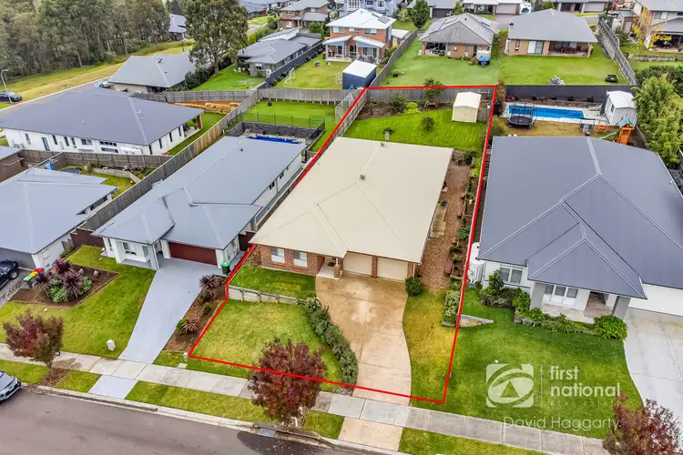 Second view of Homely house listing, 5 Vantage Court, Bolwarra NSW 2320
