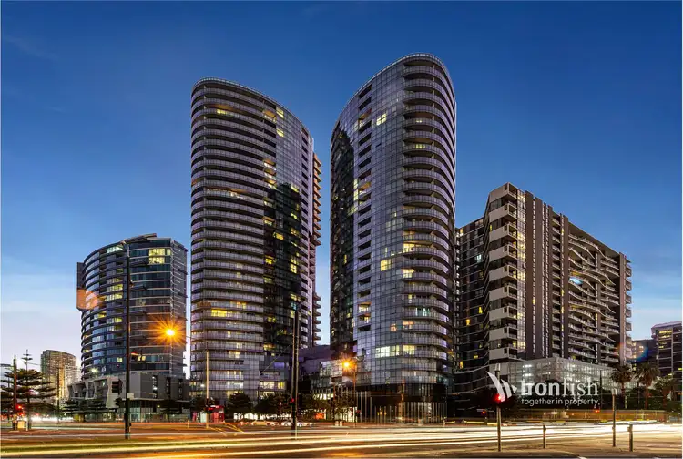 S1909/231 Harbour Esplanade, Docklands VIC 3008