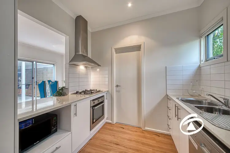 Fourth view of Homely house listing, 2/11 Howqua Place, Pakenham VIC 3810