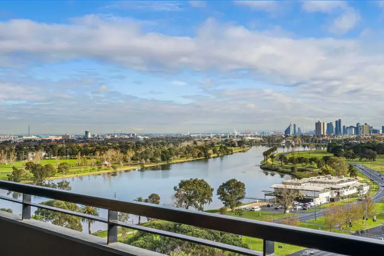 1215/74 Queens Road, Melbourne VIC 3004