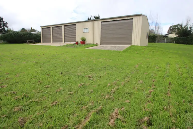 167 Logan Street, Tenterfield NSW 2372