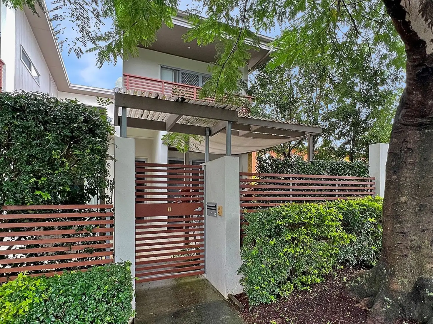 Main view of Homely townhouse listing, 1/1 Robbins Street, Corinda QLD 4075