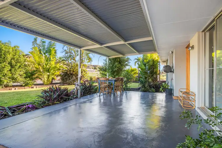 32 Dolphin Way