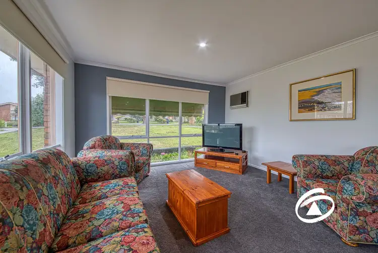 Second view of Homely house listing, 6 Dowd Court, Pakenham VIC 3810