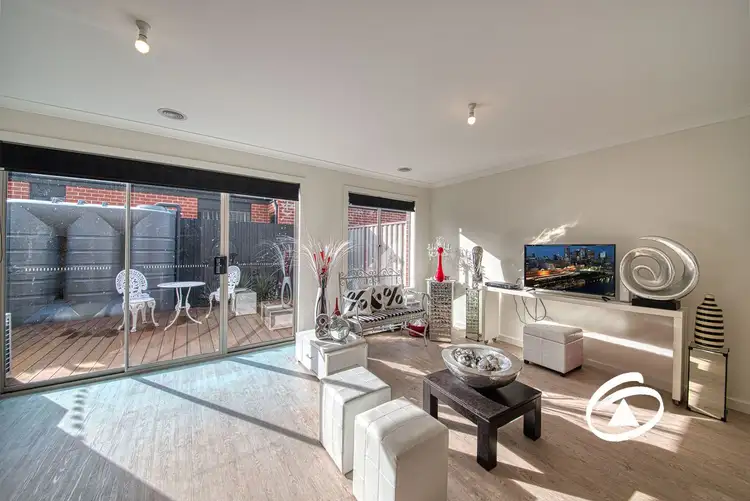 Second view of Homely unit listing, 11 Woodlet Place, Pakenham VIC 3810