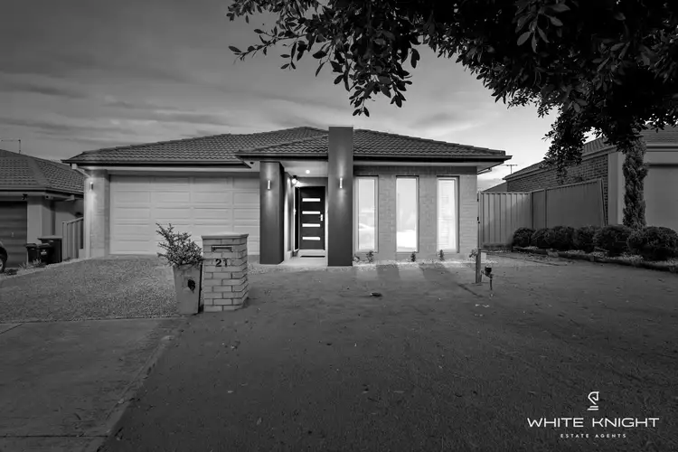 21 Goodenia Way, Caroline Springs VIC 3023