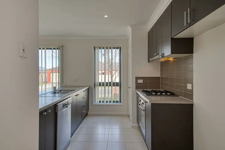 Fifth view of Homely house listing, 2 Stream Walk, Hallam VIC 3803
