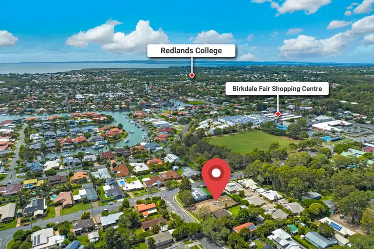 Main view of Homely townhouse listing, 2/3 Thorne Road, Birkdale QLD 4159