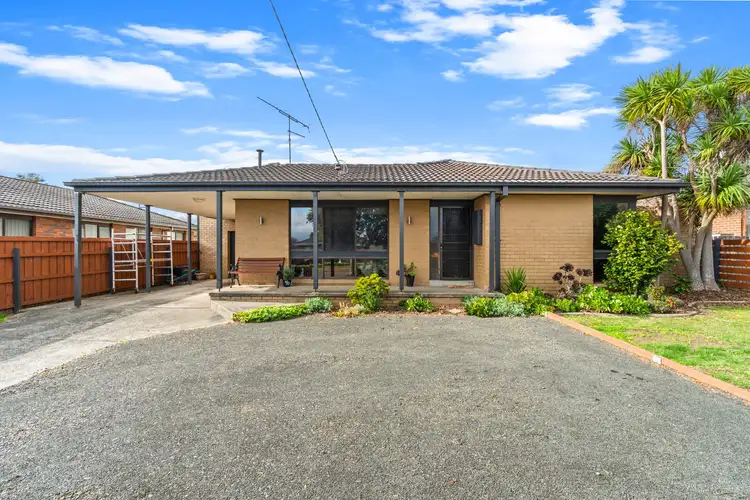 24 Sheoke Grove, Churchill VIC 3842