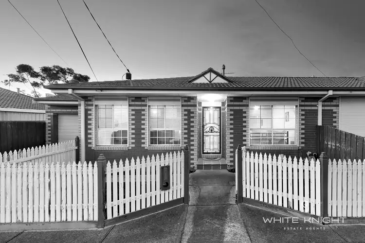 8 Milton Avenue, St Albans VIC 3021