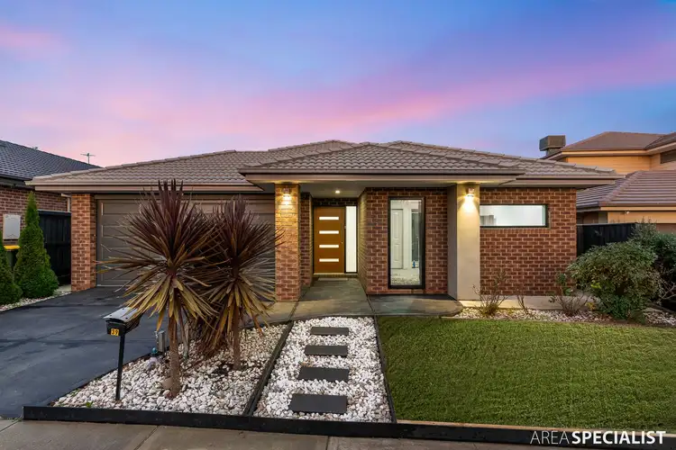 Second view of Homely house listing, 39 Kurrali Crescent, Werribee VIC 3030