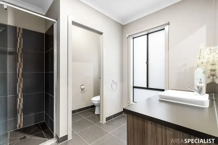 Fifth view of Homely house listing, 39 Kurrali Crescent, Werribee VIC 3030